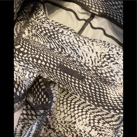 Lululemon Fast & Free Swerve Vapor Metal Grey Pant - Picture 8 of 14